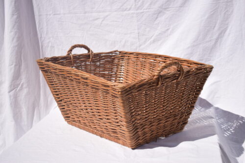 SMALL WICKER FRENCH ANTIQUE LAUNDRY BASKET