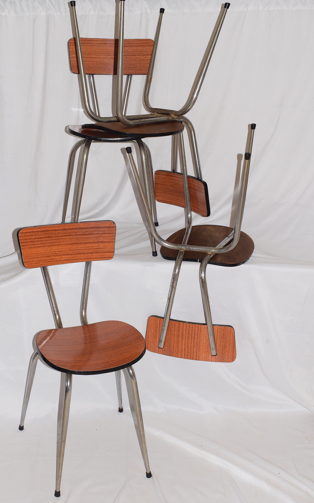 A SET OF FRENCH 1960s FORMICA RESPOAL KITCHEN CHAIRS - Image 2