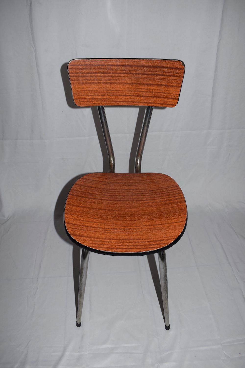 A SET OF FRENCH 1960s FORMICA RESPOAL KITCHEN CHAIRS - Image 4