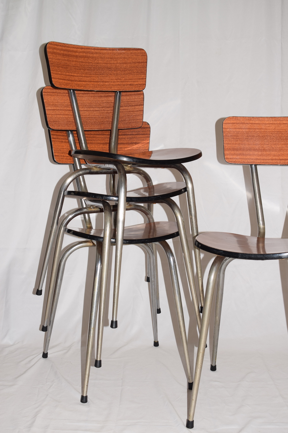 A SET OF FRENCH 1960s FORMICA RESPOAL KITCHEN CHAIRS - Image 11