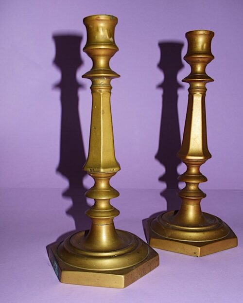 PAIR OF 19TH CENTURY BRASS CANDLESTICKS
