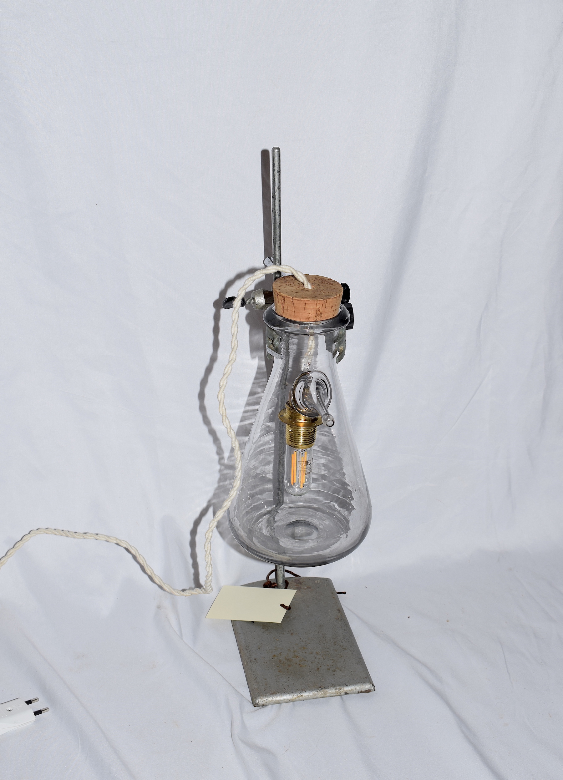 HAND-CRAFTED TABLE LAMP MADE UP OF VINTAGE LAB EQUIPMENT - Image 5