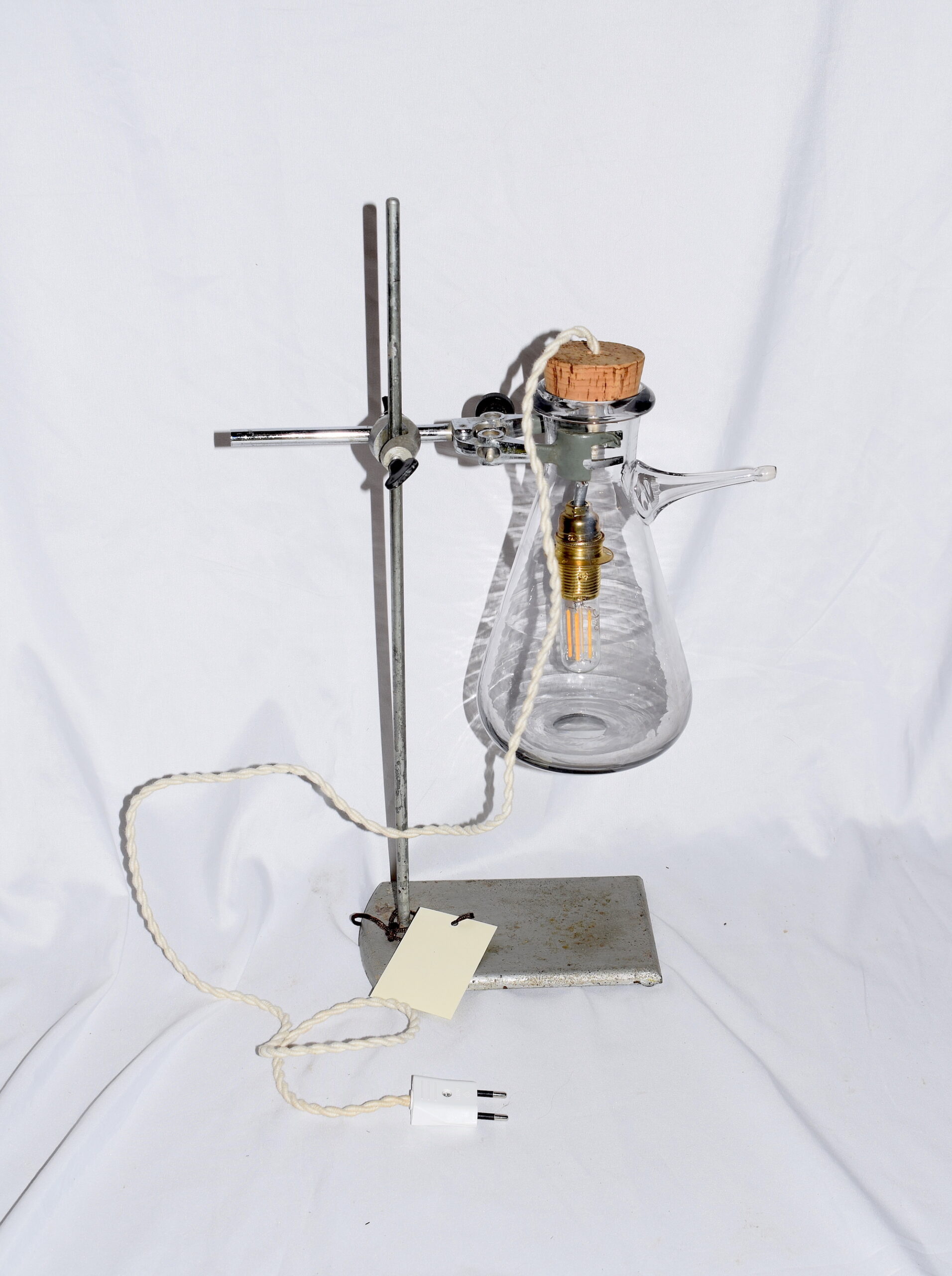 HAND-CRAFTED TABLE LAMP MADE UP OF VINTAGE LAB EQUIPMENT - Image 6