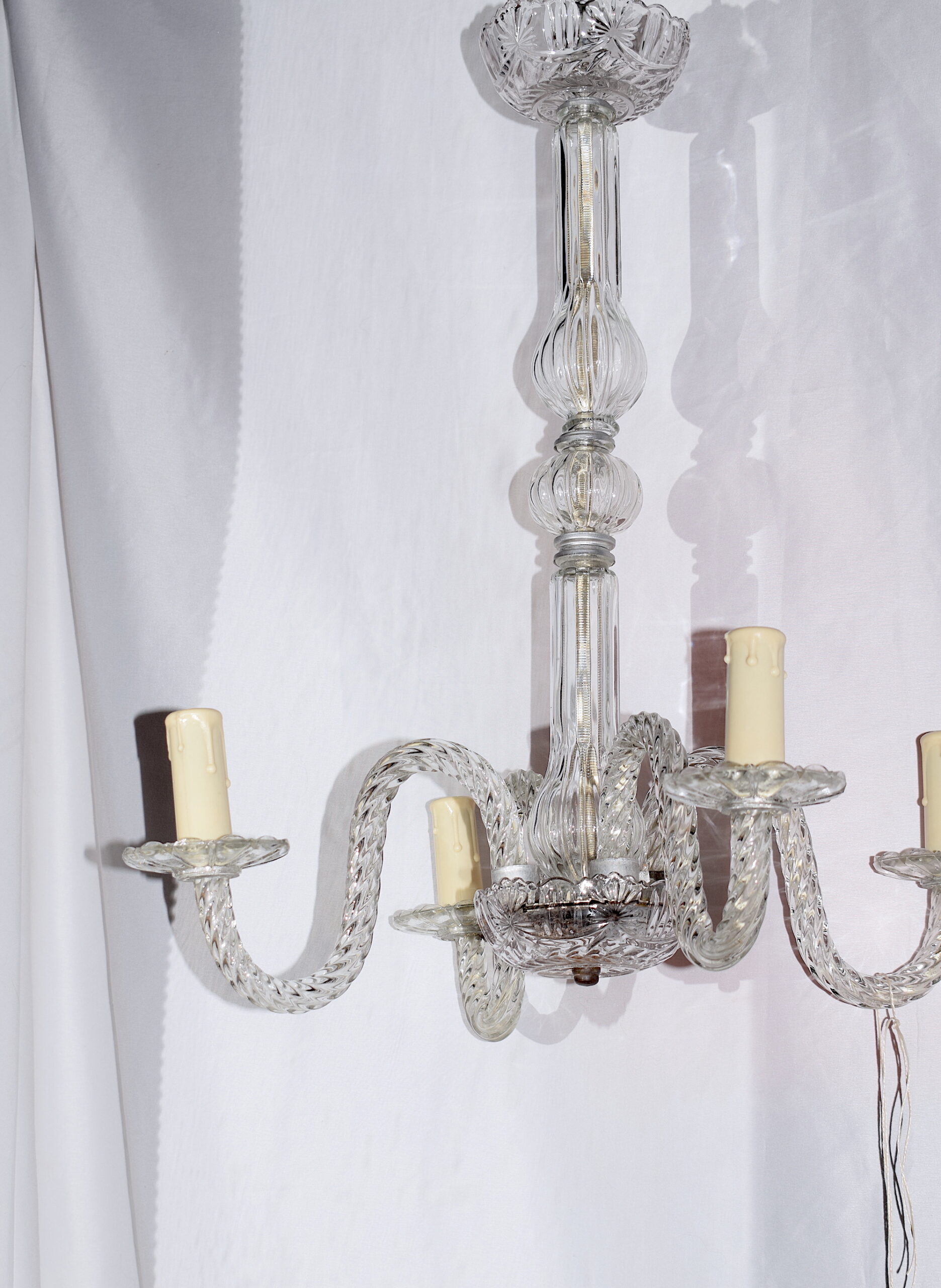 EARLY 20TH CENTURY ITALIAN GLASS CHANDELIER - Image 4