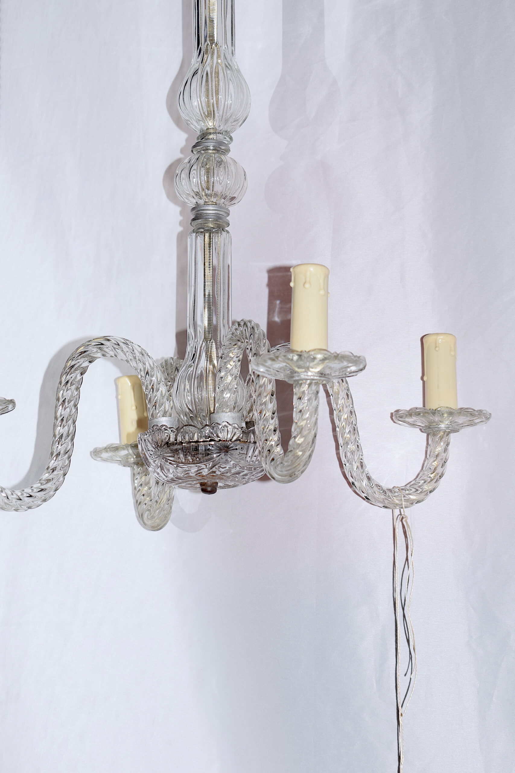 EARLY 20TH CENTURY ITALIAN GLASS CHANDELIER - Image 6