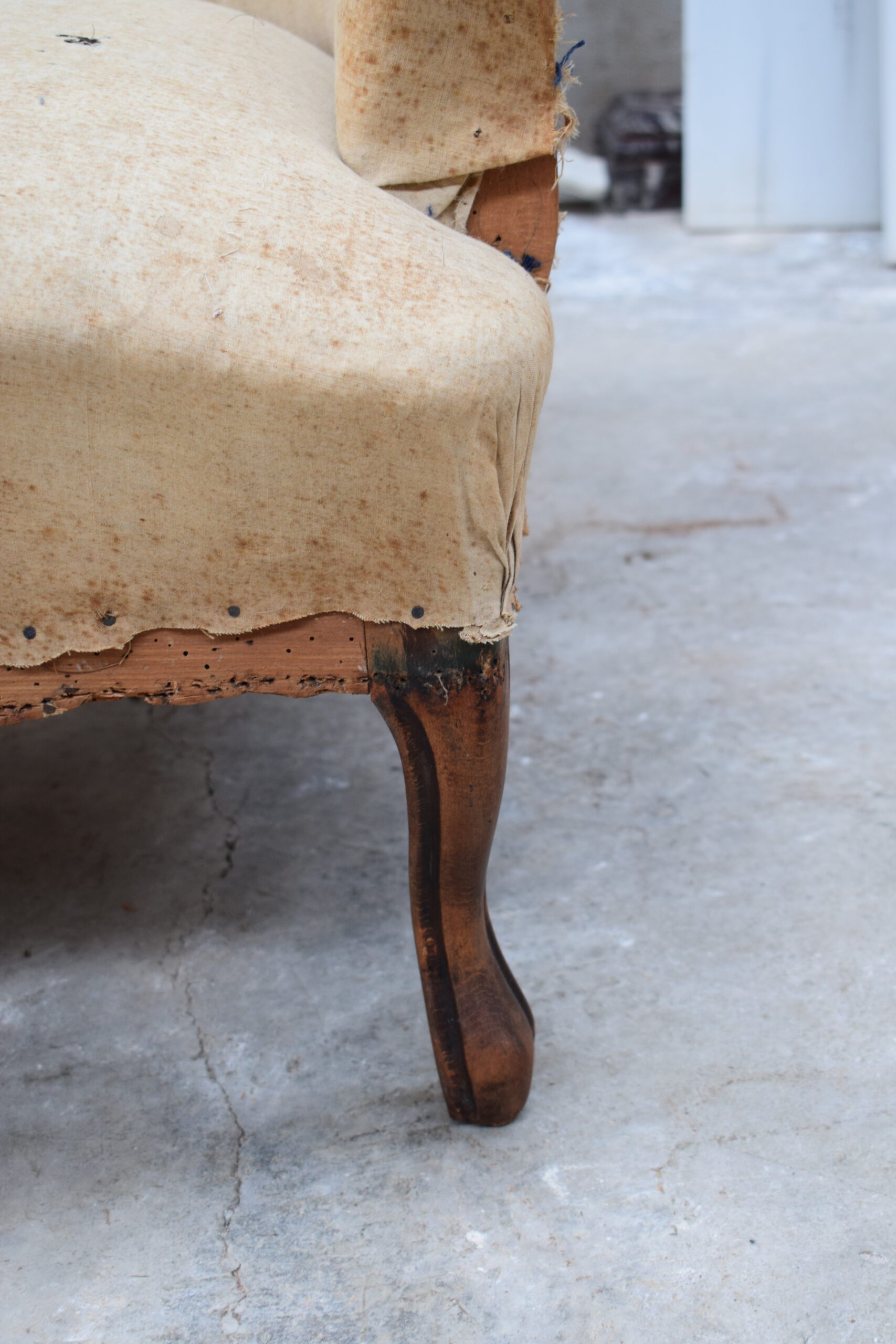 FRENCH NAPOLEON III TUB CHAIR DATING FROM AROUND 1850 - Image 5