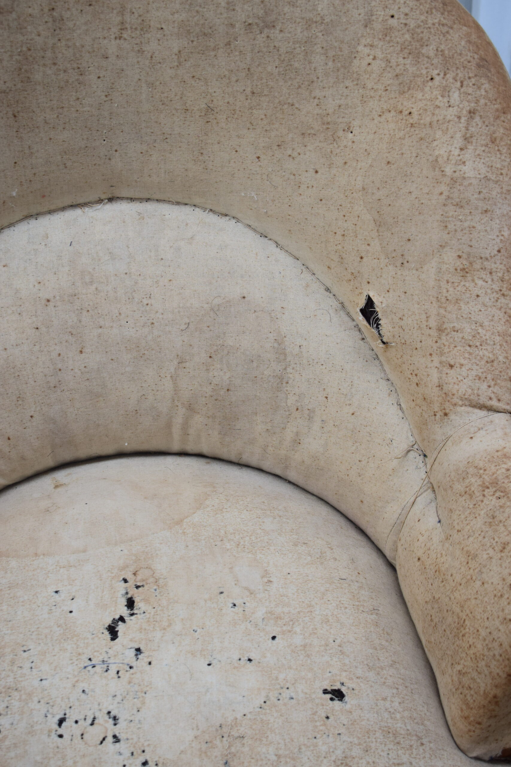 FRENCH NAPOLEON III TUB CHAIR DATING FROM AROUND 1850 - Image 13
